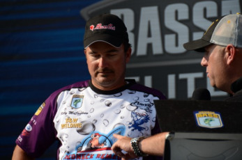 950AD742-3CD0-4466-AB5E-43FC52B6DF8D