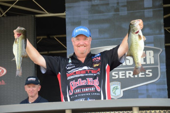 95B2FDF6-1851-4F4F-9D57-F0F6359B700D