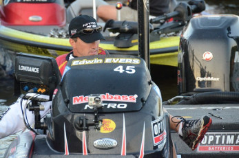 95B61710-F098-48A2-B646-C7BCFC8E7A32