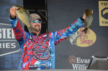 95D19640-6575-4C83-98B5-16FCC525700D