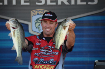 96C1FEC5-C5A0-4478-BEF2-2EE7EFA17B57