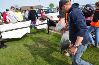 96E027CE-5E9D-454D-8772-44507EEDD95C