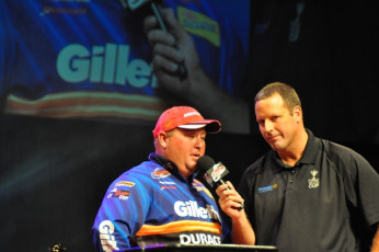 975E1C6F-3E36-4AEE-B288-5EDC5B004506