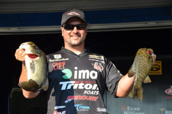 97A70318-175D-4FE4-8A9A-903524EA1812