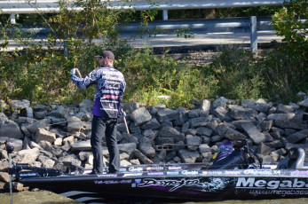 97EE4160-1D0F-4C3A-8642-7C74D96D57D8