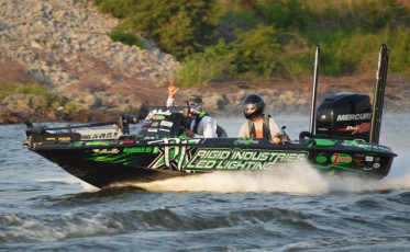 983B633A-1FF9-4A92-B616-01547FBCAD27