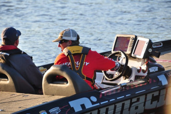 98C120F1-A00C-4815-9351-F6390A57DE12