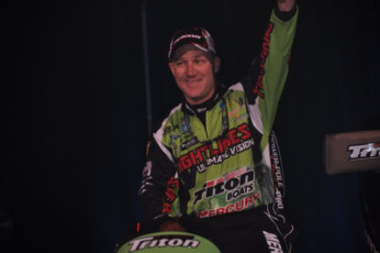 990B4058-0B28-41AE-B664-C3BCE0558BD3