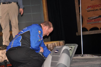 993A84CE-1DDF-4BF6-9715-BEC72513E981