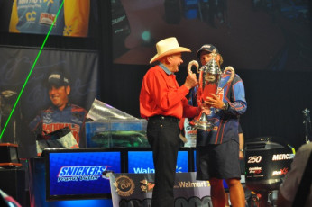 99D1BC38-BE4C-44DF-9EDE-CDAEB53842C0