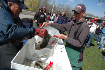 99D7F91F-3BAA-47E7-A98E-FCBE9EE859EE