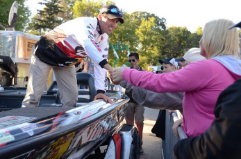 9A5E114A-3550-4756-9800-6D19F4CC17F0