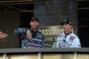 9B02BC17-3BD0-48F1-B241-D5D041E4EA48