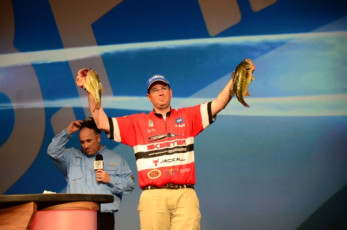 9B043768-BE8A-4018-9F7C-3D0C048D3710