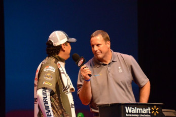 9B5CD23F-4BF9-4C85-8521-001FC24ECBEF