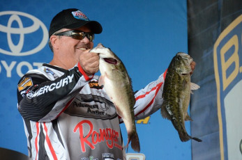 9C0A2A30-4267-47C2-BDC5-E06AF01451E0