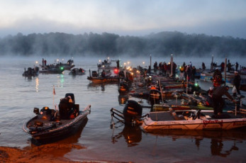 9C6E627B-49C1-4A18-9C15-2E28A4380F2F