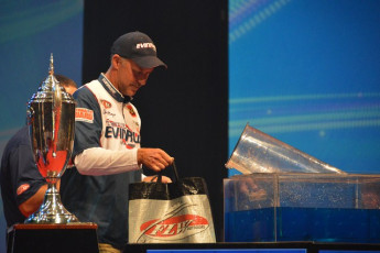 9CC82A55-6C9A-47D3-8AB3-F56F07F1A0A5