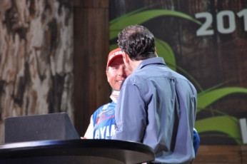 9CE039FC-D2A1-4E26-8595-7FD9D4A87F58