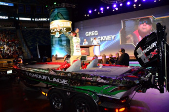 9D389E8C-26FC-41BE-9455-D6CF5B07F635