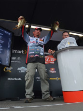 9D3B4B31-450E-40D7-A390-41670888394F