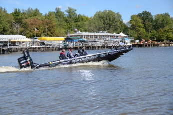 9D589F15-7D38-45A0-8CEE-692BB0B4BEE5