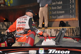 9DA49322-168F-4888-A27B-A26FE80DC933