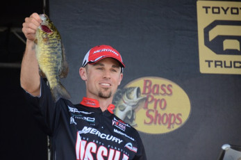 9DB59E20-AEA4-4D0D-9A48-5F0ADE2E7546