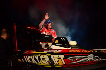 9DDBD981-52DC-4C5D-8D4B-58CD945862F9