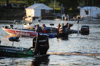 9E4F3E6B-86A3-470C-AB5A-B17D21119092