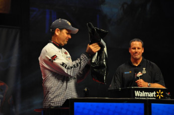 9F820E0E-6F3A-439A-8C7A-3E7D3DC2439D