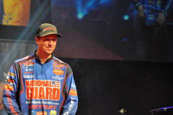 9FEC2D3D-245F-43B5-B8C2-83A7A717E33B