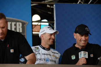 A068E8DB-DD26-4574-9EE8-E335C7AF403A