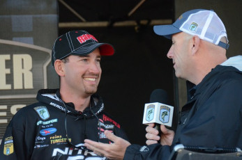 A33176E9-AC02-4109-B7C1-D247A9796580