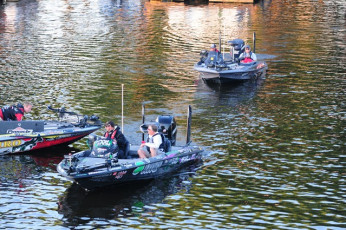 A33B9A08-ECF4-4BC3-9513-5DFC0FAF469C