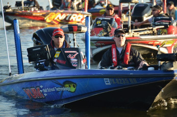 A455BC6D-4FB9-4140-B8E2-080C3E93929A