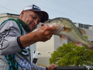 A4DDF20E-1458-4662-8126-5F0E0BAB4141