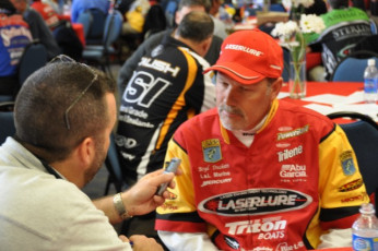 A54C62F2-44C4-40AF-905C-75C7004BF7AD