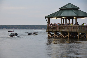 A55F5413-CDE8-4B0D-B149-D30C2B4BA467