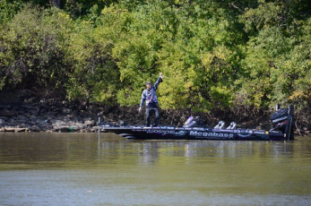 A5650D19-72EA-46DC-AD3B-84C8817721DD