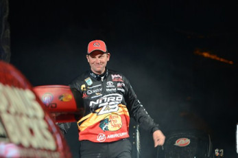 A642259E-7381-4EF6-A784-FD2E504CCCFF