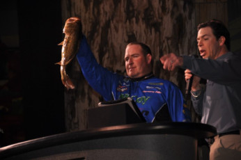 A6E26927-8781-44A9-AB41-B85618C7D455