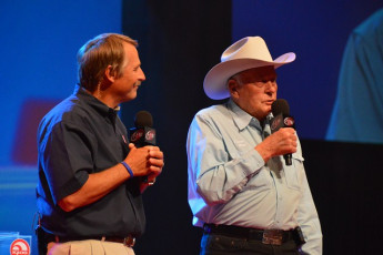 A75672FD-3A82-48C2-9FAF-48604C6E1312