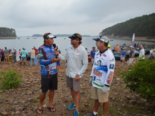 A855D7F6-BAC7-4DBA-B801-1B3DE2012DD9