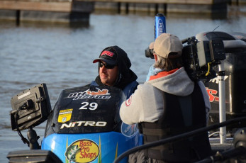 A8C31970-32C6-47CE-93D5-8B446D6DE7B6