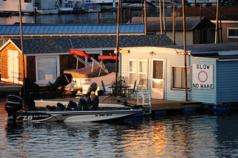 A90C7598-47DF-40E5-8794-075A2294DA31