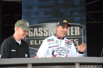 A991C668-5CDA-47C3-9994-884991D01FC7