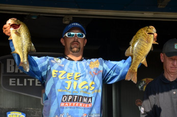 A9A0EC00-5D44-447C-8F6C-6B612A514C38