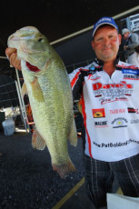 A9AE469E-A8C3-4553-8386-6F00F23FA506