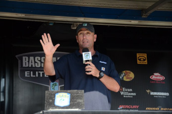 AA471CB8-DB8C-41D4-A243-FEB22AE9CF32